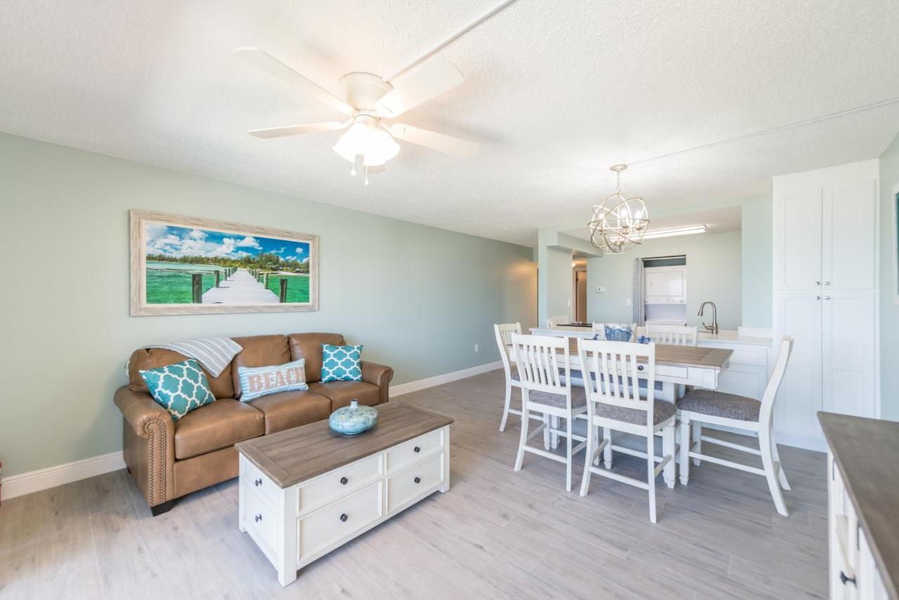 Chateau By The Sea Cocoa Beach Room photo