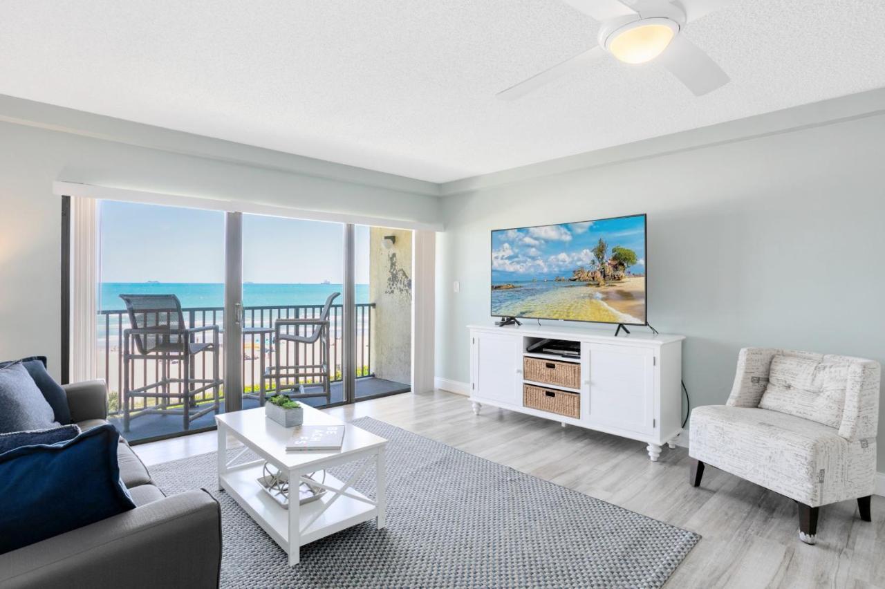 Chateau By The Sea Cocoa Beach Room photo